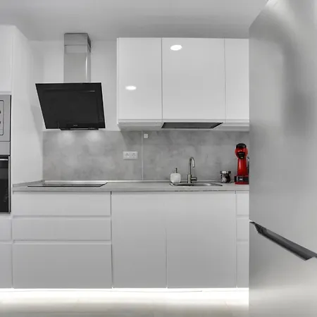 Apartment 7even